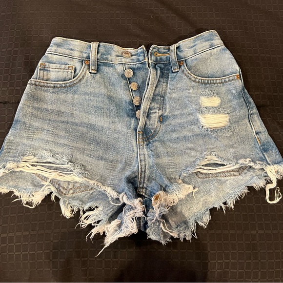 High waisted blue ripped denim shorts/Size 22 (000)💙 - Picture 1 of 3